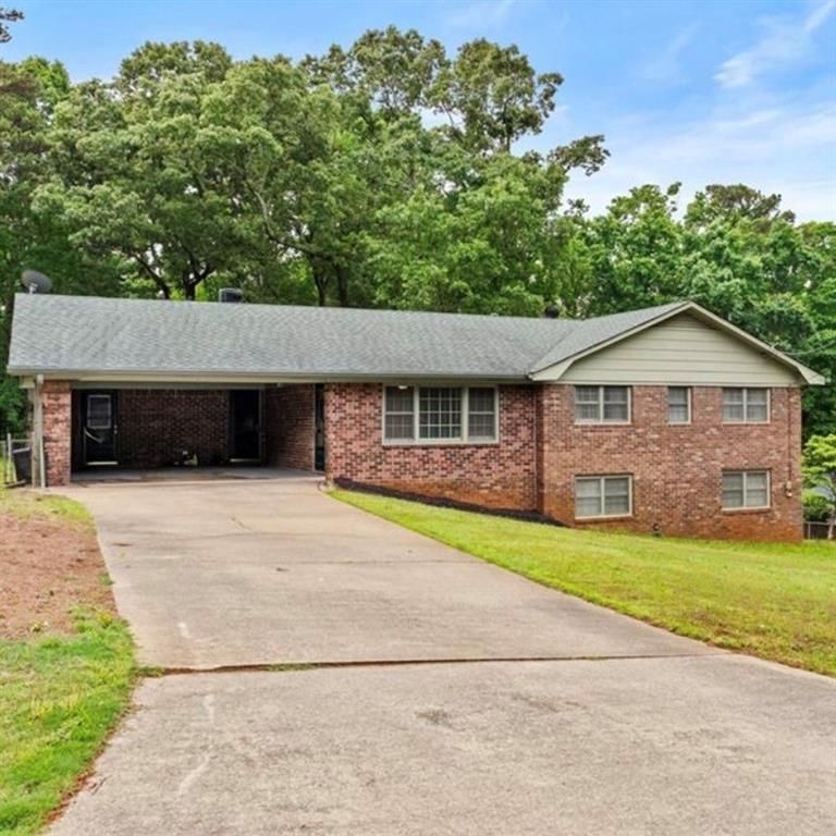 4433 Lake Forest Drive, Oakwood, GA 30566