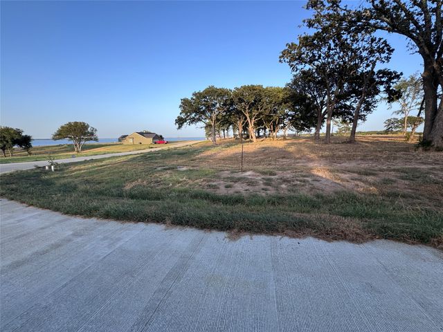 308 Caro Drive, West Tawakoni, TX 75474