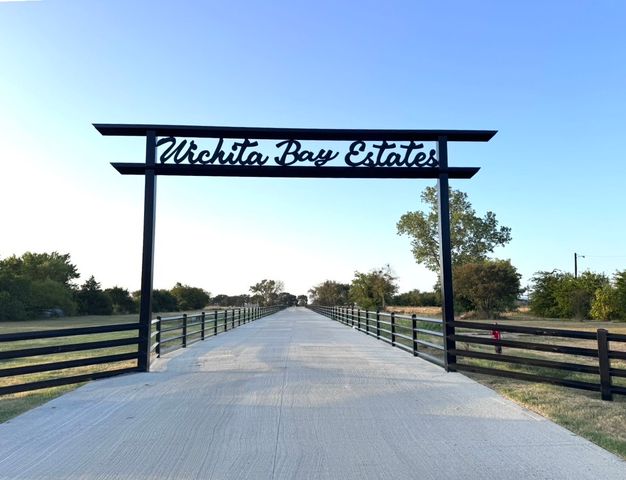 308 Caro Drive, West Tawakoni, TX 75474
