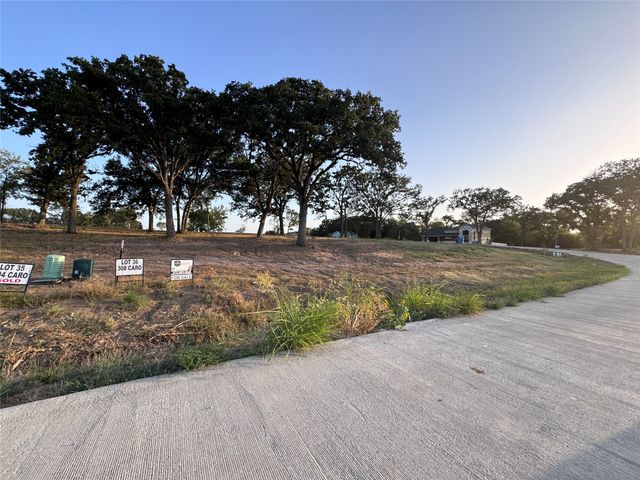 308 Caro Drive, West Tawakoni, TX 75474