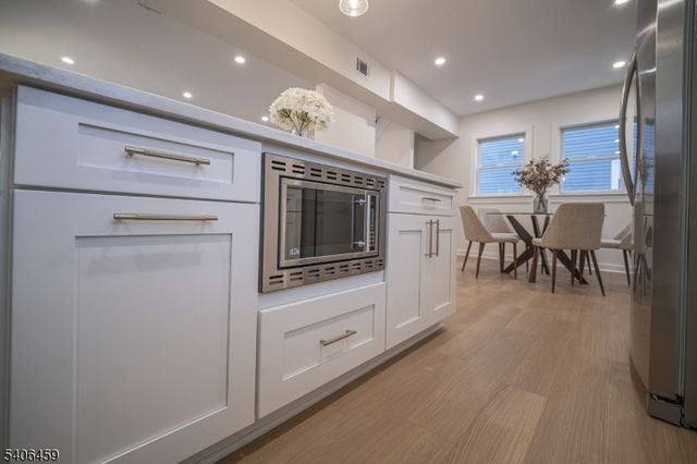 318 Park Ave, Nutley Twp., NJ 07110