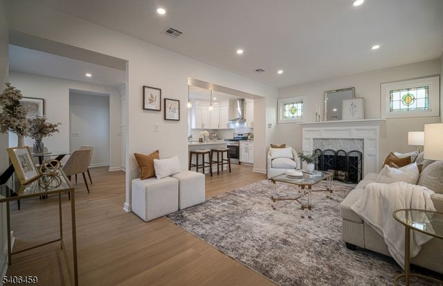 318 Park Ave, Nutley Twp., NJ 07110