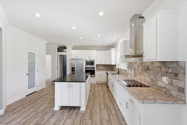 134 Hidden Hills Road, Cross, SC 29436