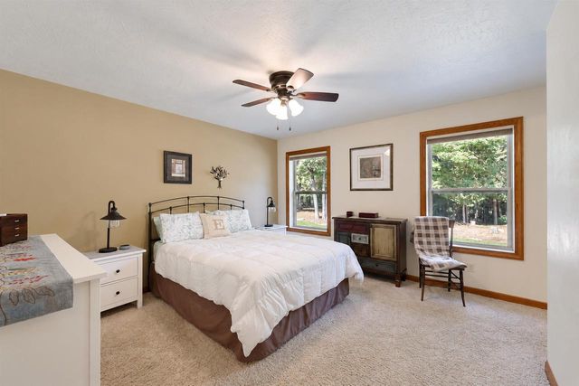 3330 TARRAGON TRAIL, Green Bay, WI 54313