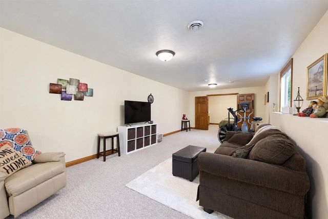 3330 TARRAGON TRAIL, Green Bay, WI 54313
