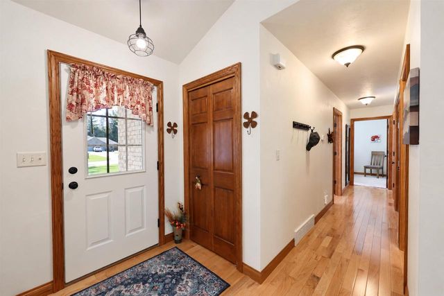 3330 TARRAGON TRAIL, Green Bay, WI 54313