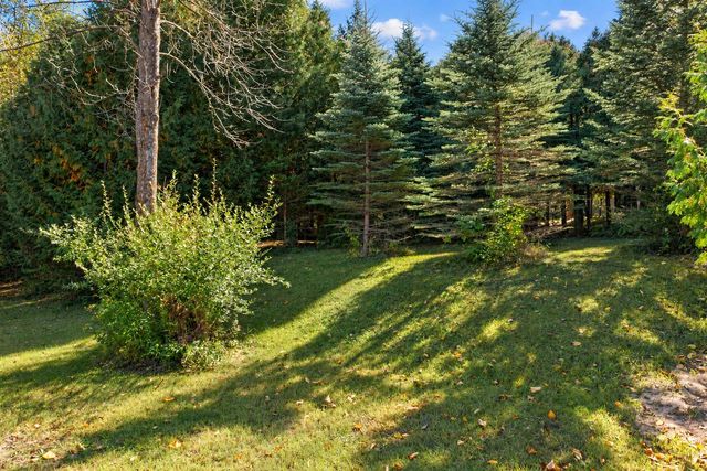 3330 TARRAGON TRAIL, Green Bay, WI 54313