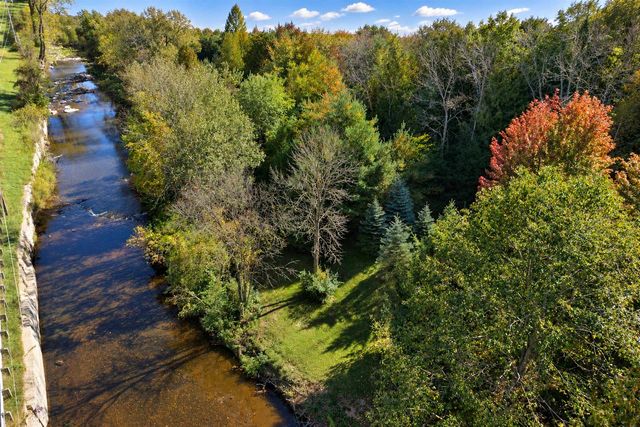 3330 TARRAGON TRAIL, Green Bay, WI 54313