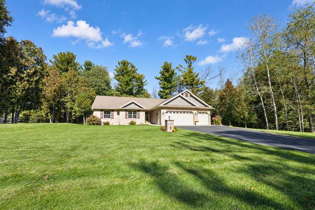 3330 TARRAGON TRAIL, Green Bay, WI 54313