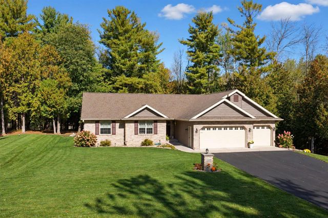 3330 TARRAGON TRAIL, Green Bay, WI 54313