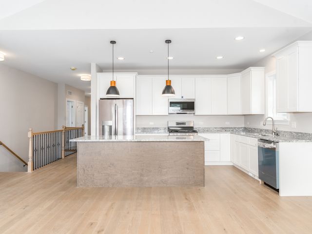 1452 Somerset Place, Barrington, IL 60010