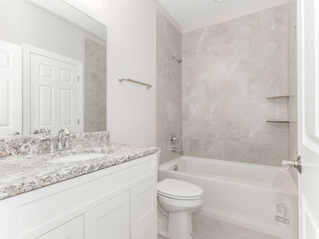 1452 Somerset Place, Barrington, IL 60010
