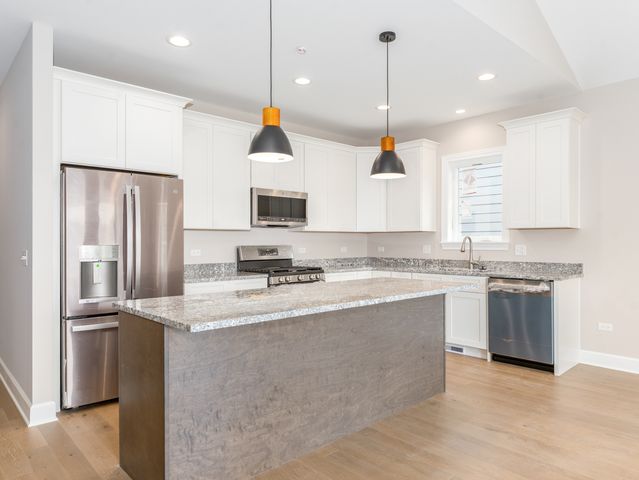 1452 Somerset Place, Barrington, IL 60010