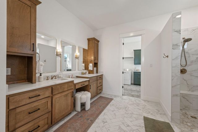 4223 Skylar Drive, College Station, TX 77845