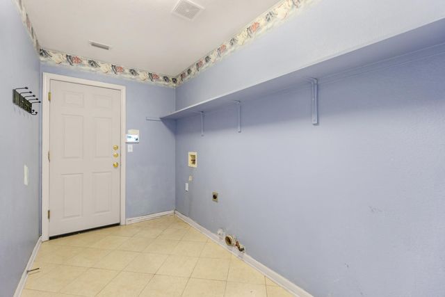 4272 Arnold Way, Mather, CA 95655