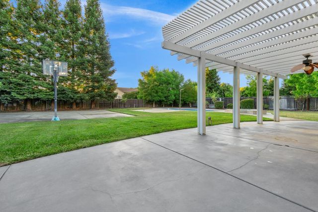 4272 Arnold Way, Mather, CA 95655