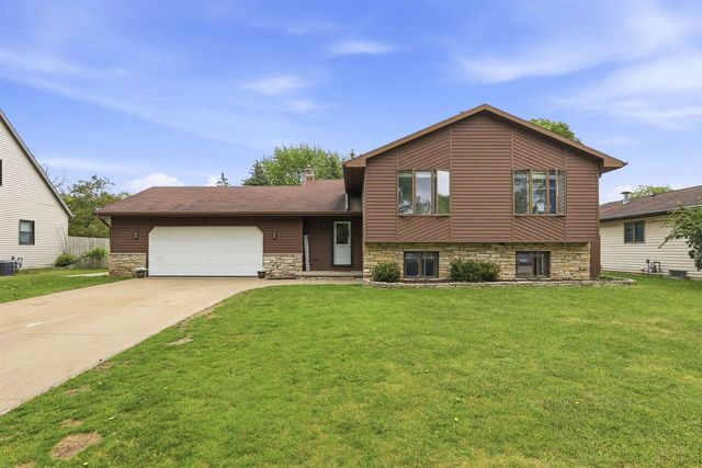 3236 S WHIP POOR WILL LANE, Appleton, WI 54915