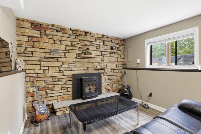 3236 S WHIP POOR WILL LANE, Appleton, WI 54915