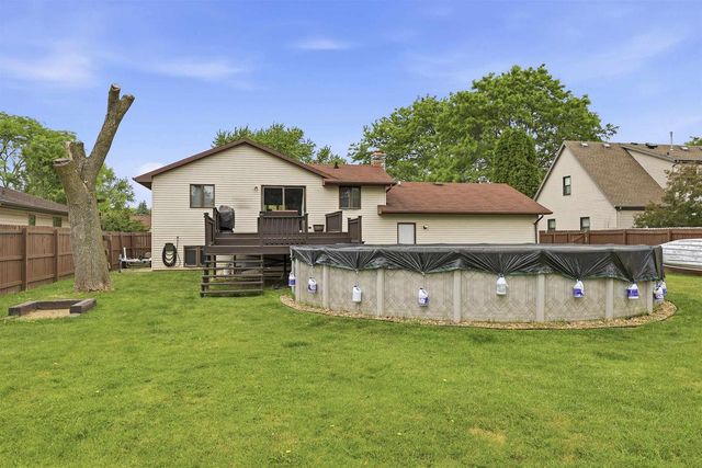 3236 S WHIP POOR WILL LANE, Appleton, WI 54915