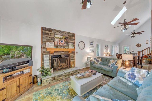 1101 ANGELA CT, Moneta, VA 24121