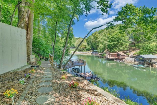 1101 ANGELA CT, Moneta, VA 24121