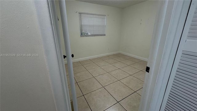 4111 Stirling Road 102, Dania Beach, FL 33314