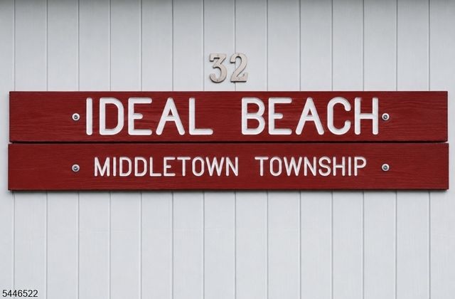 95 Seabreeze Ave, Middletown Twp., NJ 07748