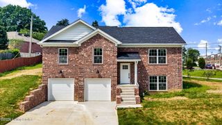 2125 Churchdown Ln, Louisville, KY 40214