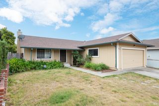 2006 Lazzini Ave, Santa Rosa, CA 95407