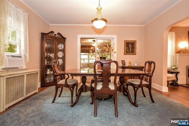 255 Pearsall Avenue, Ridgewood, NJ 07450