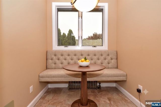 255 Pearsall Avenue, Ridgewood, NJ 07450