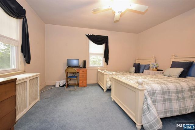 255 Pearsall Avenue, Ridgewood, NJ 07450