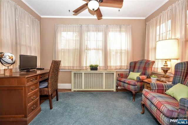 255 Pearsall Avenue, Ridgewood, NJ 07450