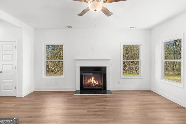59 Oak Road, Locust Grove, GA 30248