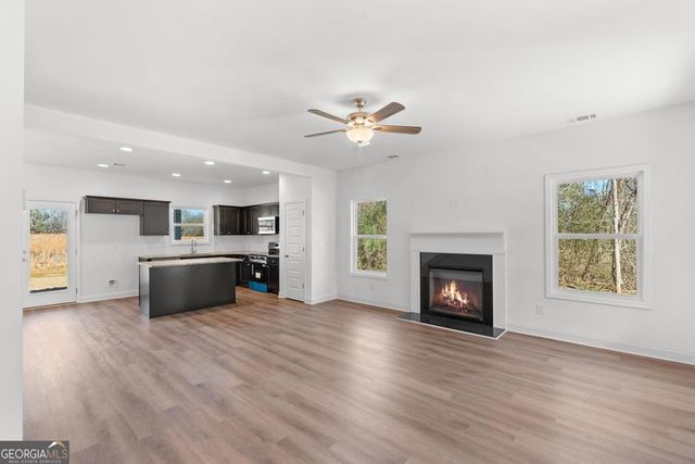 59 Oak Road, Locust Grove, GA 30248