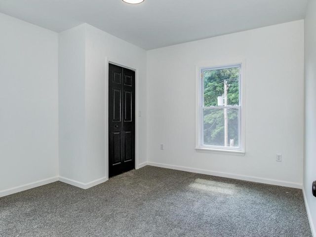 910 Main St, Aliquippa, PA 15001