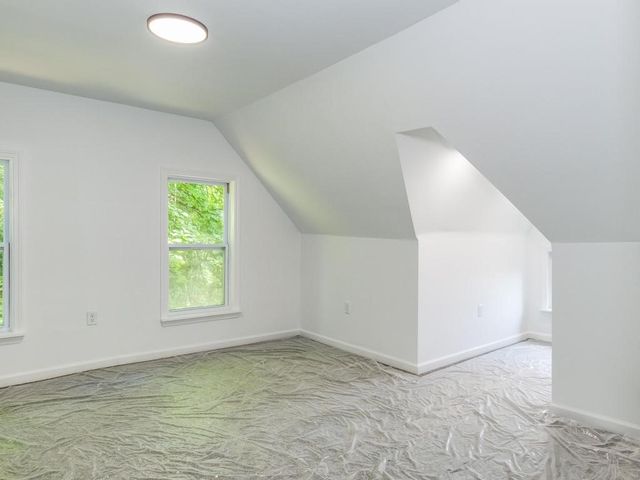 910 Main St, Aliquippa, PA 15001