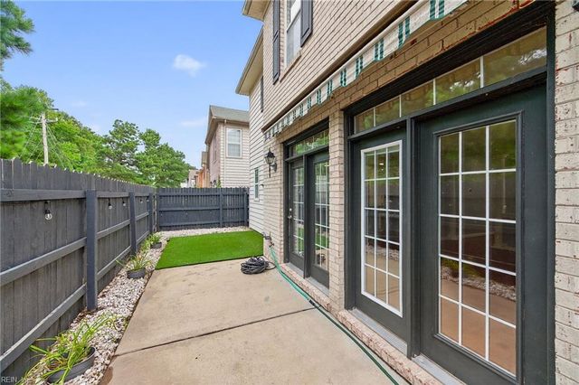 416 Blue Beech WAY, Chesapeake, VA 23320