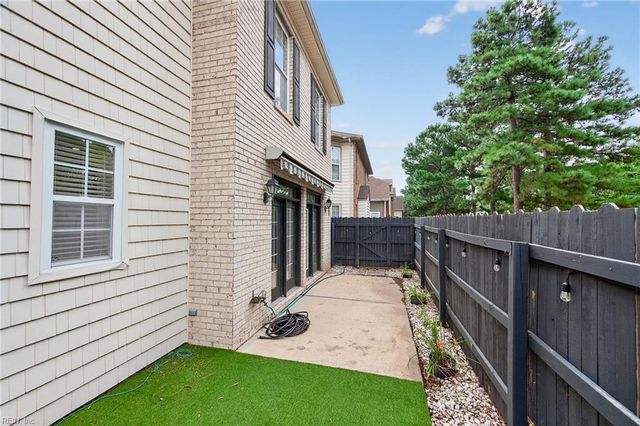 416 Blue Beech WAY, Chesapeake, VA 23320