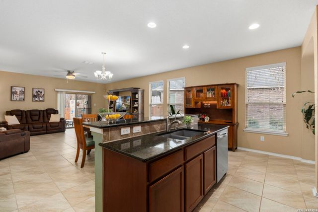 7706 Heavenly Arbor, San Antonio, TX 78254