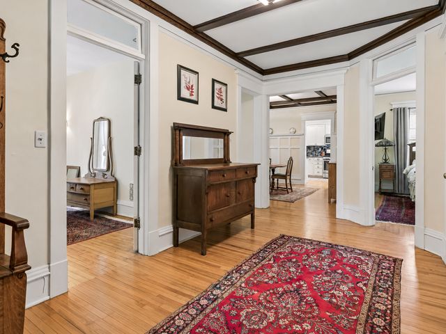 903 Goodrich Avenue C, Saint Paul, MN 55105