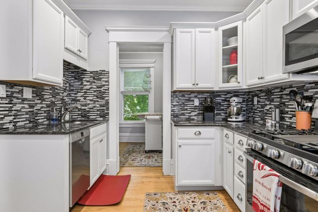 903 Goodrich Avenue C, Saint Paul, MN 55105