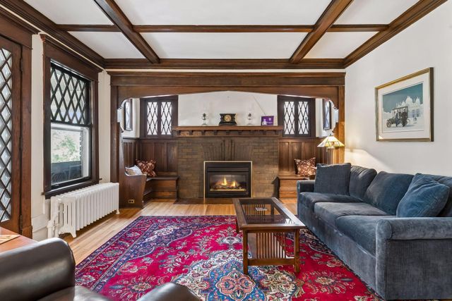 903 Goodrich Avenue C, Saint Paul, MN 55105