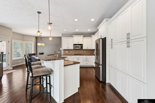 920 S HWS Cleveland Boulevard, Elkhorn, NE 68022