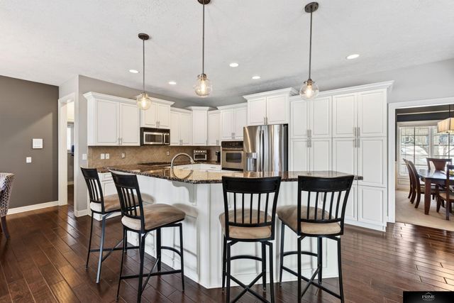 920 S HWS Cleveland Boulevard, Elkhorn, NE 68022