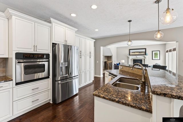 920 S HWS Cleveland Boulevard, Elkhorn, NE 68022