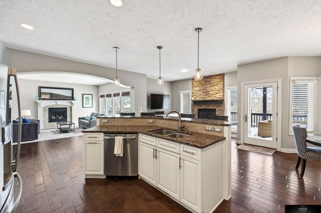 920 S HWS Cleveland Boulevard, Elkhorn, NE 68022