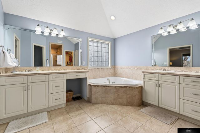 920 S HWS Cleveland Boulevard, Elkhorn, NE 68022