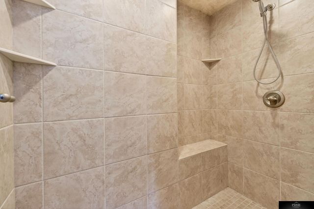 920 S HWS Cleveland Boulevard, Elkhorn, NE 68022