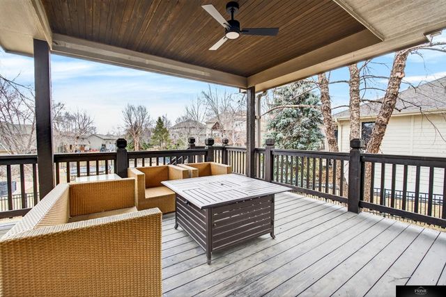 920 S HWS Cleveland Boulevard, Elkhorn, NE 68022